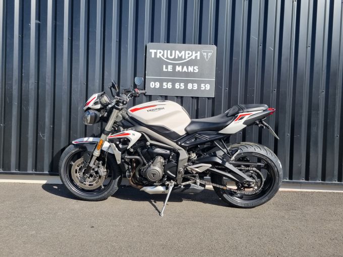 TRIUMPH STREET TRIPLE 660 S A2 4