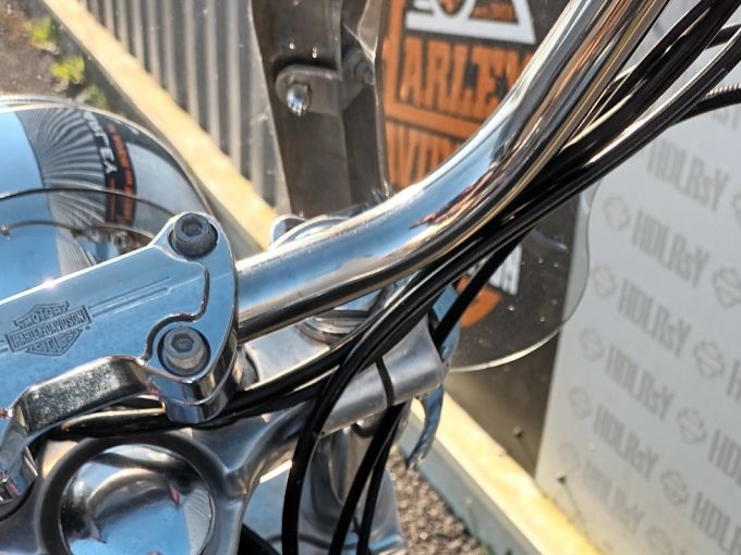 HARLEY-DAVIDSON DYNA SUPER GLIDE 1584 4