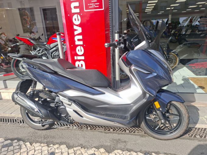 HONDA FORZA 300 ABS 4