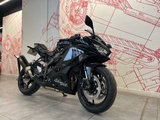 KAWASAKI Ninja ZX-4R - 2025