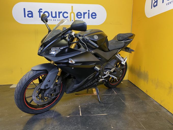 YAMAHA YZF-R 125 4