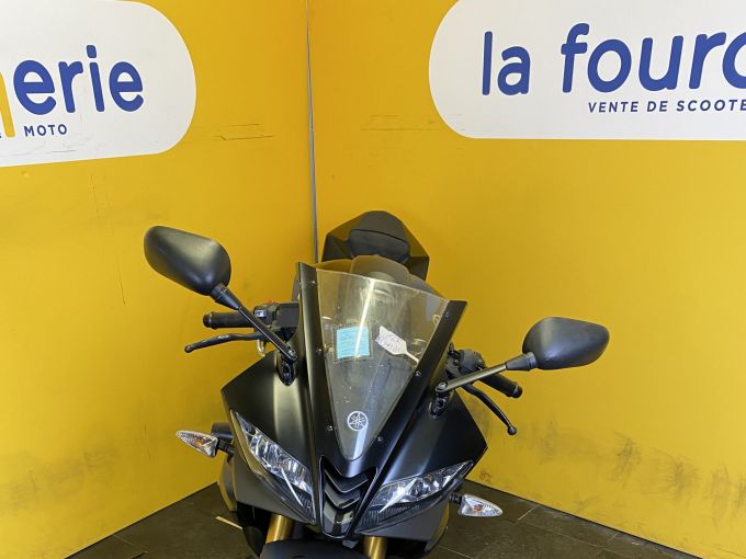 YAMAHA YZF-R 125 4