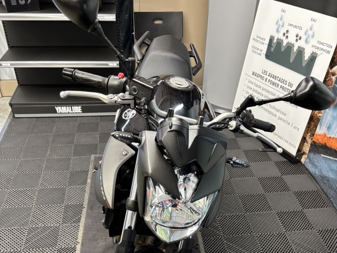 YAMAHA XJ6 (47.5CV) 4