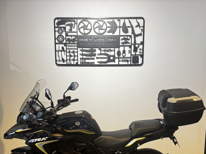 BENELLI TRK 502 4