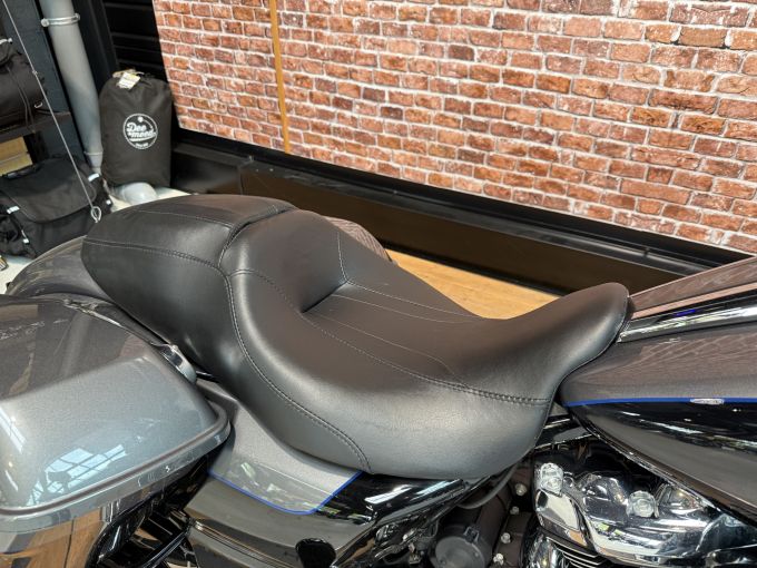 HARLEY-DAVIDSON TOURING STREET GLIDE 1868 SPECIAL 4