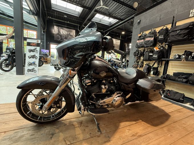 HARLEY-DAVIDSON TOURING STREET GLIDE 1868 SPECIAL 4