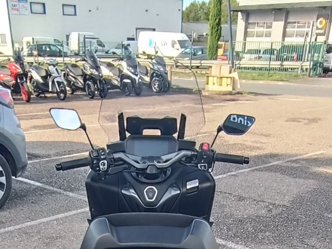 YAMAHA XP T-MAX 560 TECH MAX 4
