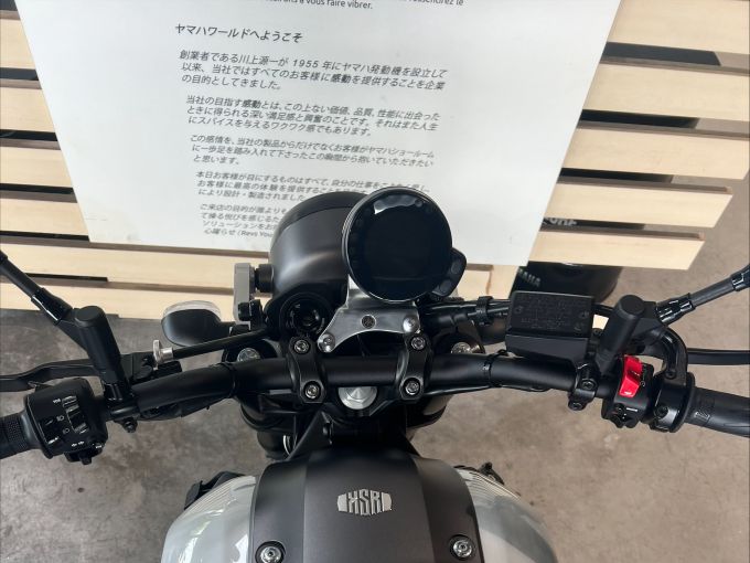 YAMAHA XSR 900 4