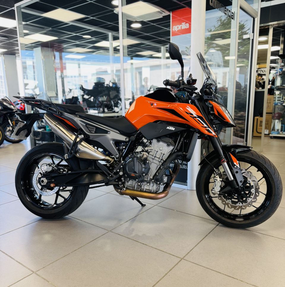 KTM 790 DUKE L 4