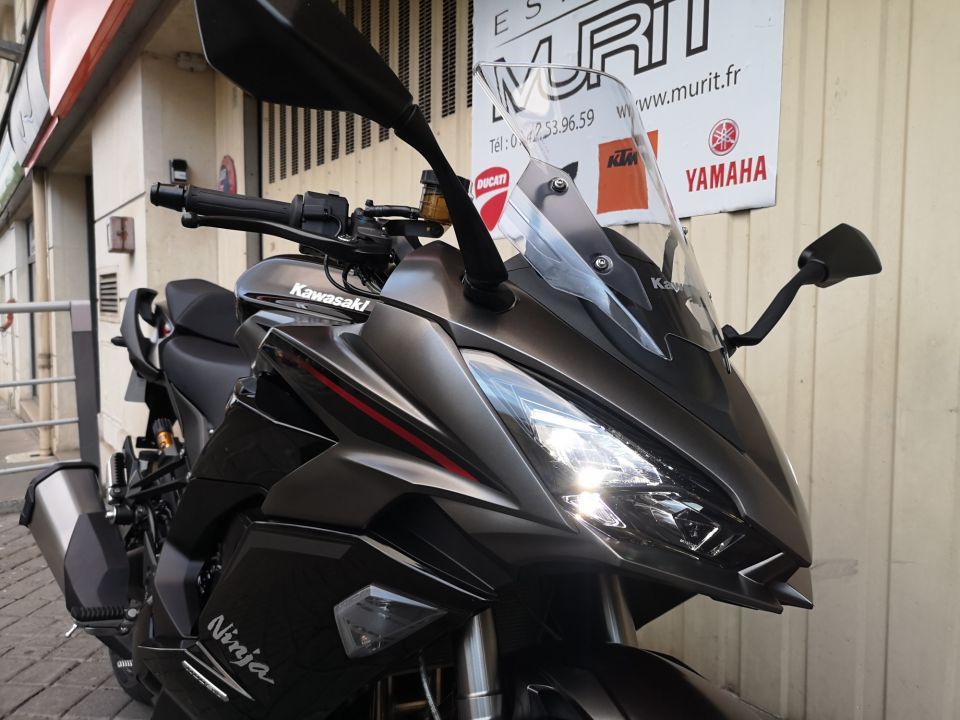 KAWASAKI NINJA 1100 SX SE 4