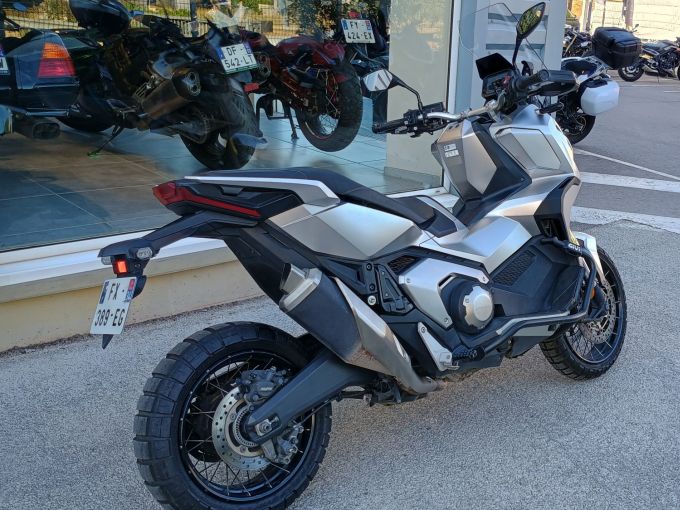 HONDA X-ADV 4