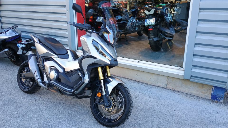 HONDA X-ADV 4