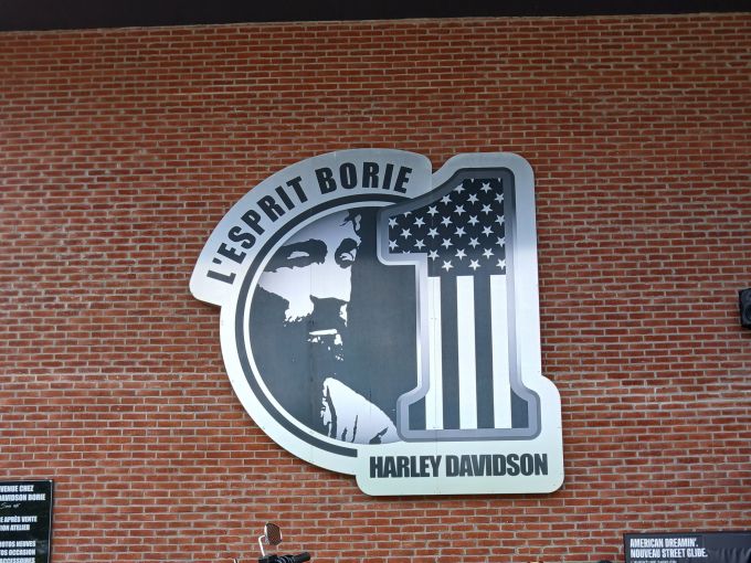 HARLEY-DAVIDSON SOFTAIL BREAKOUT 1690 4