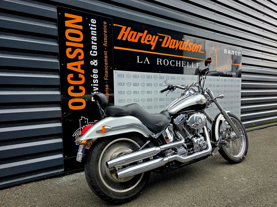 HARLEY-DAVIDSON SOFTAIL DEUCE 1450 4