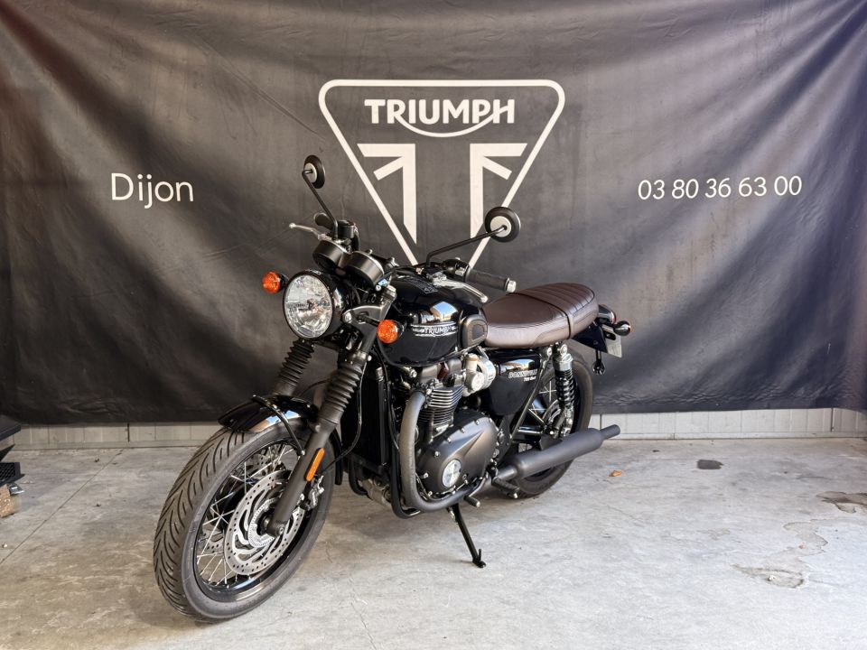 TRIUMPH Bonneville T120 Black 4