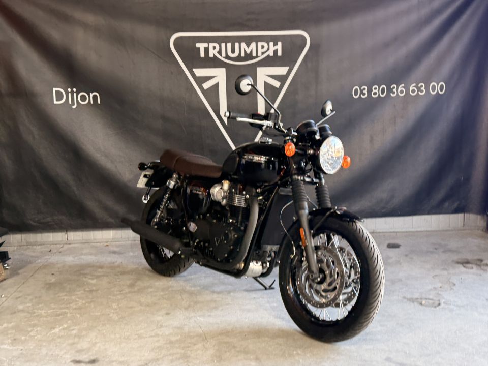 TRIUMPH Bonneville T120 Black 4