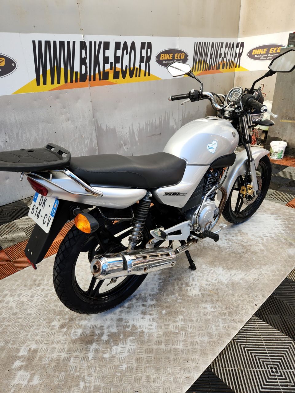 YAMAHA YBR 125 4