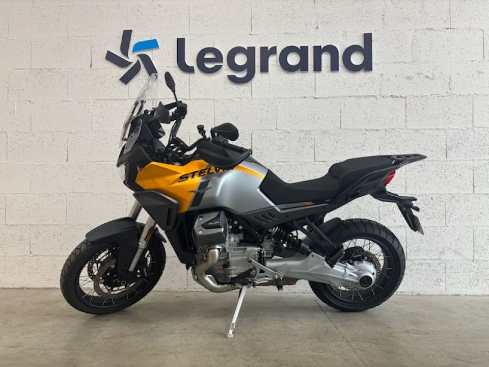 MOTO GUZZI STELVIO 1100 4