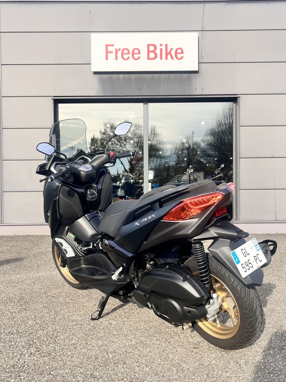 YAMAHA X-MAX 125 TECH MAX 4