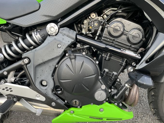 KAWASAKI ER-6 4