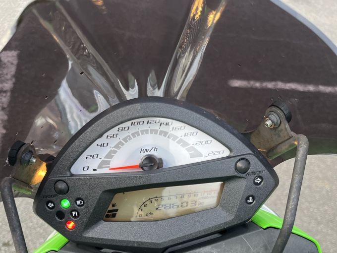 KAWASAKI ER-6 4