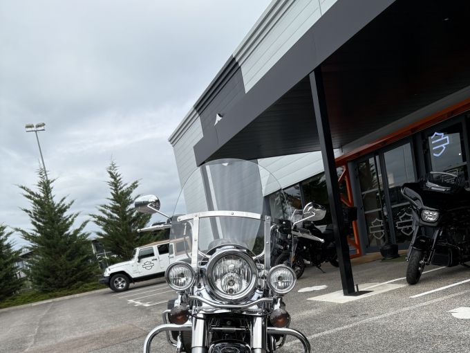 HARLEY-DAVIDSON TOURING ROAD KING 1745 4