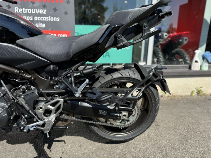 YAMAHA NIKEN 850 GT 4
