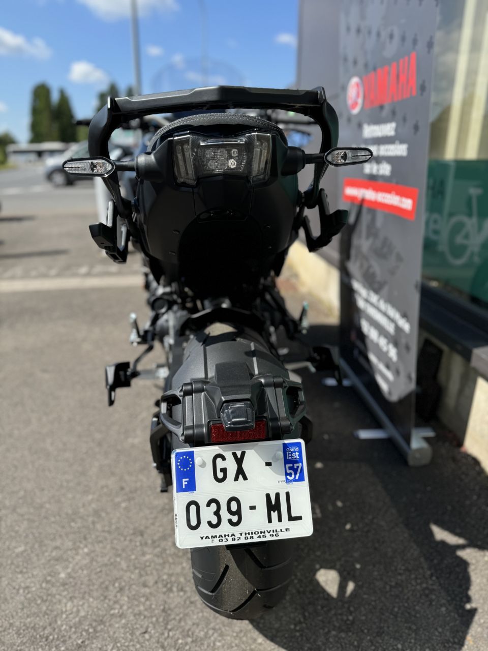 YAMAHA NIKEN 850 GT 4