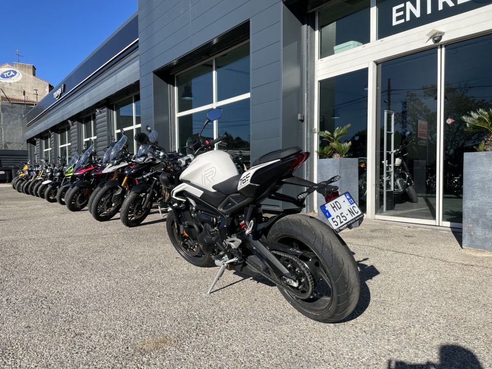 TRIUMPH STREET TRIPLE 765 R 4