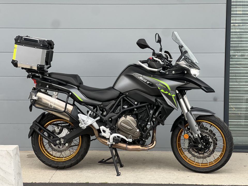 QJ MOTOR SRT 700 X TOURING 4