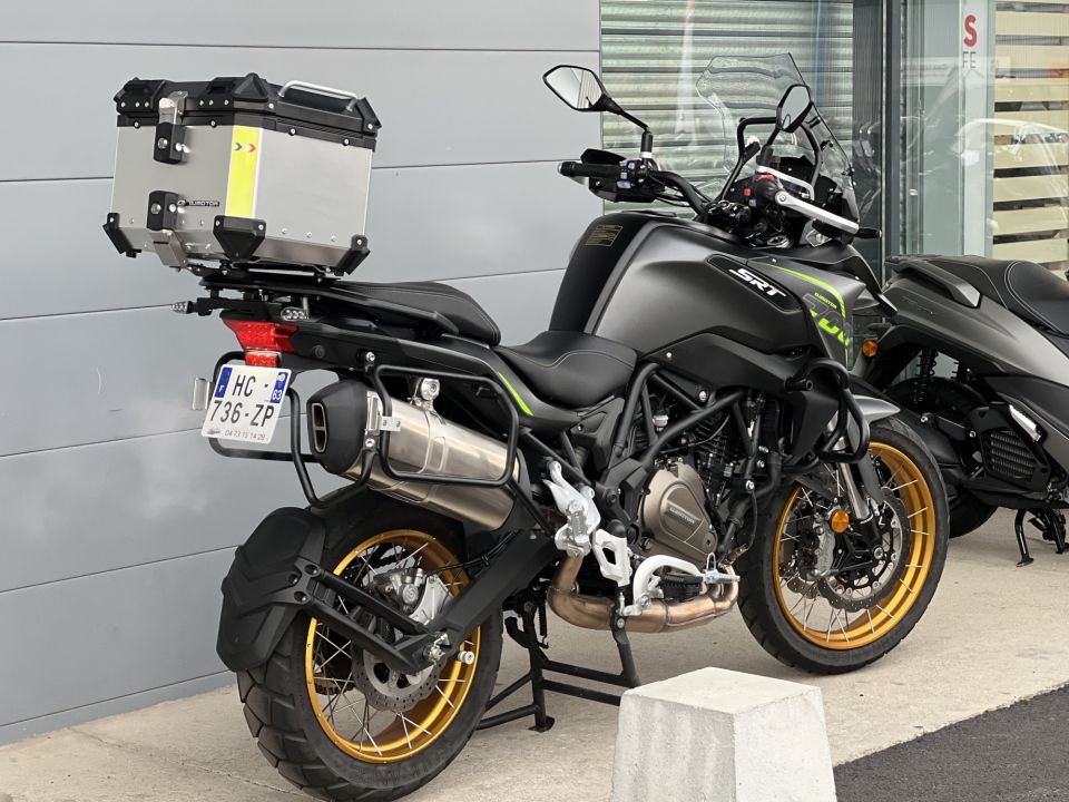 QJ MOTOR SRT 700 X TOURING 4