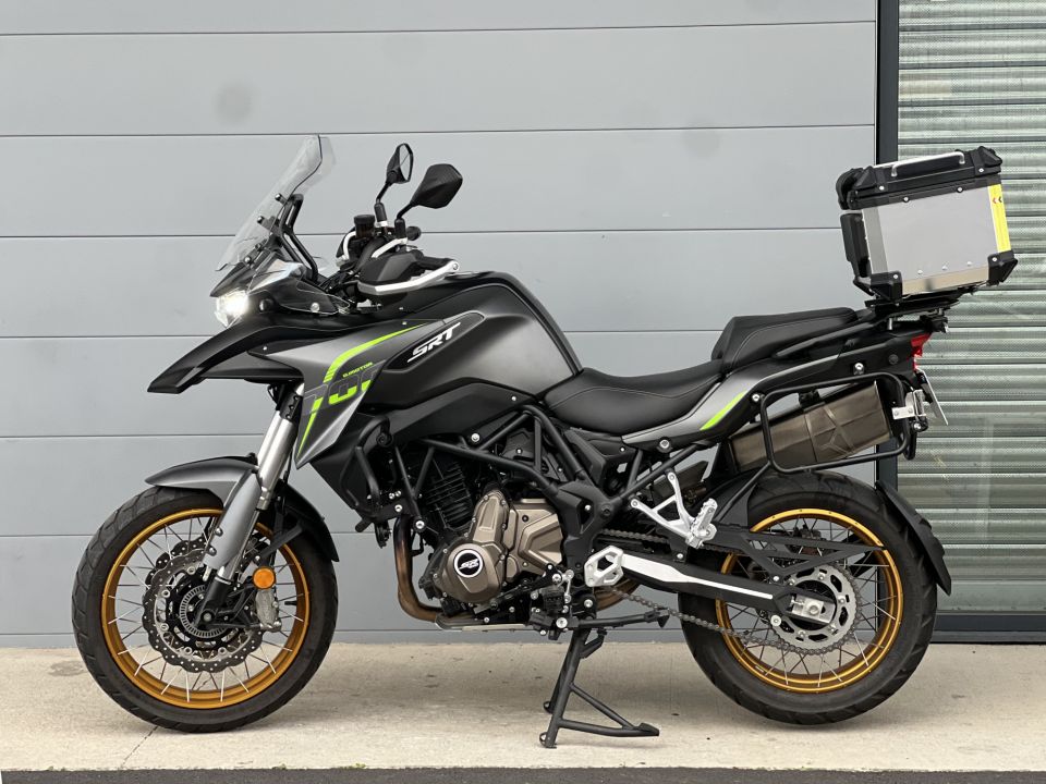 QJ MOTOR SRT 700 X TOURING 4