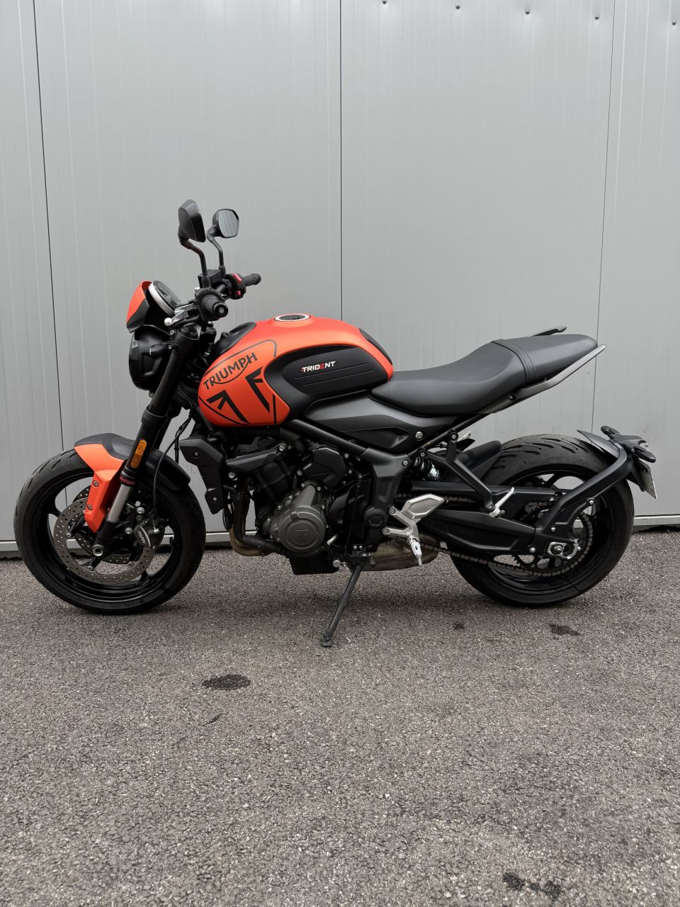 TRIUMPH TRIDENT 660 4