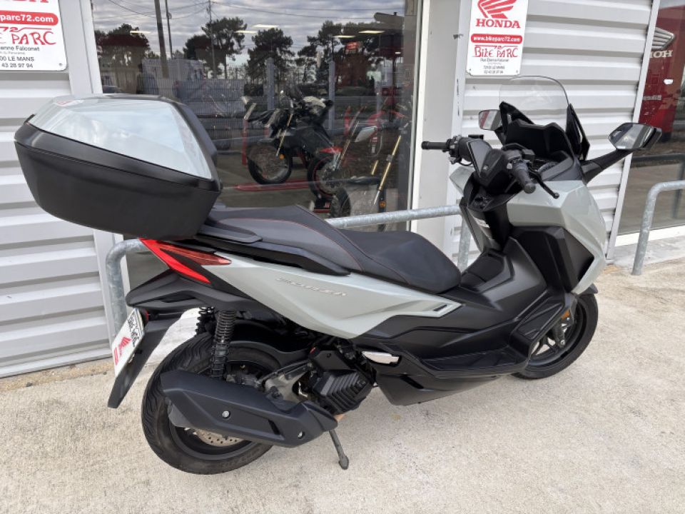 HONDA FORZA 125 ABS 4