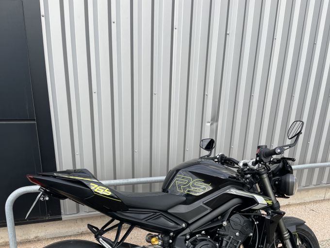 TRIUMPH STREET TRIPLE 765 RS 4
