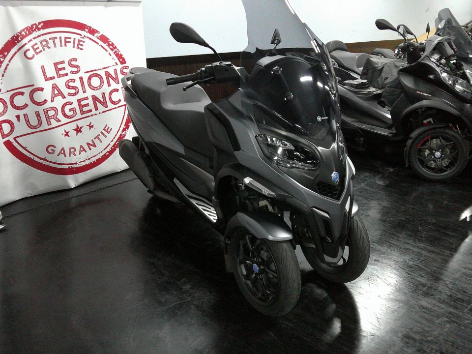 PIAGGIO MP3 530 HPE EXCLUSIVE 4