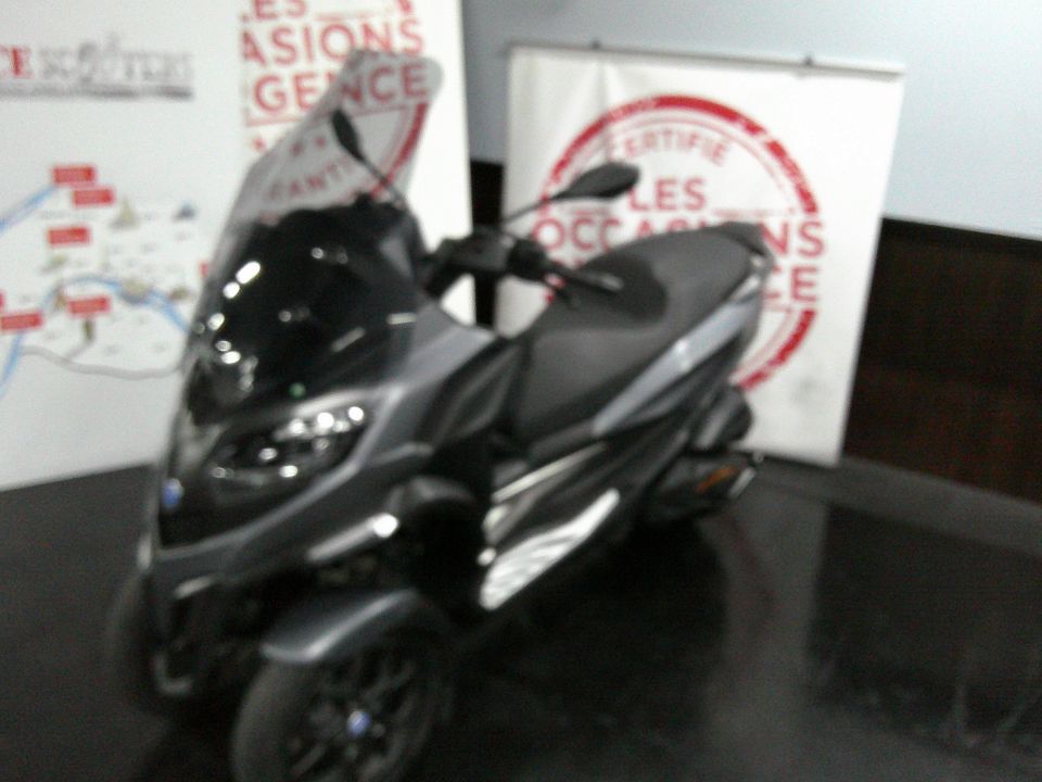 PIAGGIO MP3 530 HPE EXCLUSIVE 4