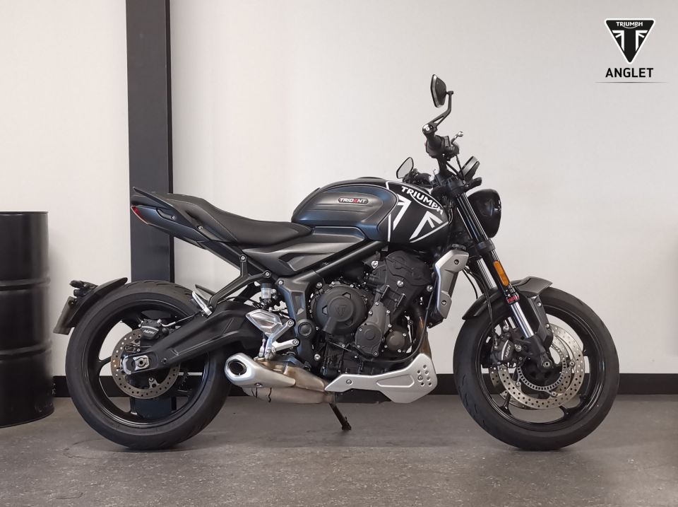 TRIUMPH TRIDENT 660 4