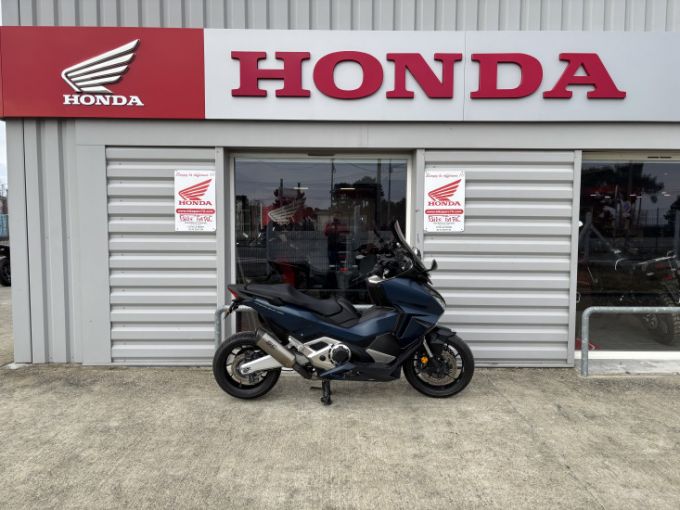 HONDA FORZA 750 4