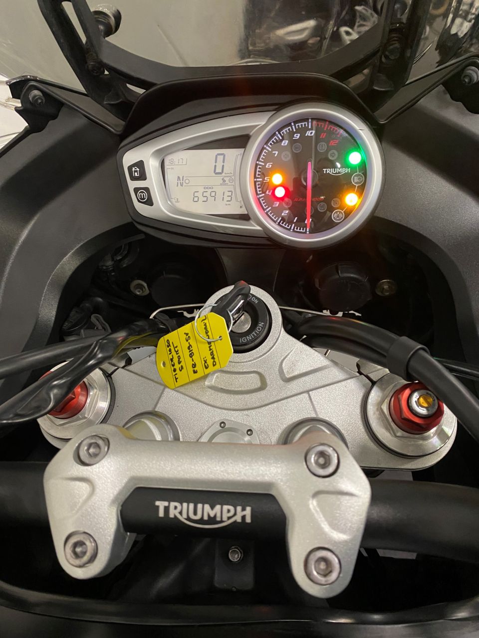TRIUMPH TIGER 1050 SPORT ABS 4