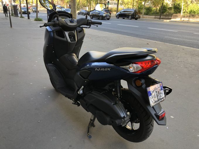YAMAHA NMAX 125 4
