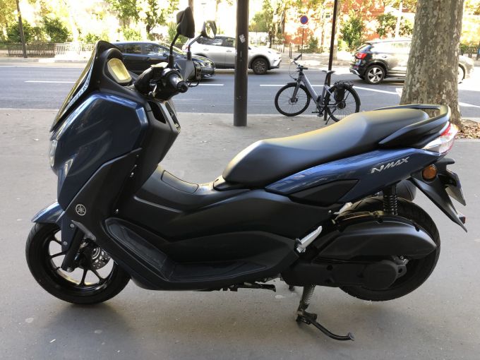 YAMAHA NMAX 125 4
