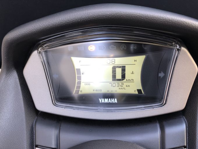 YAMAHA NMAX 125 4