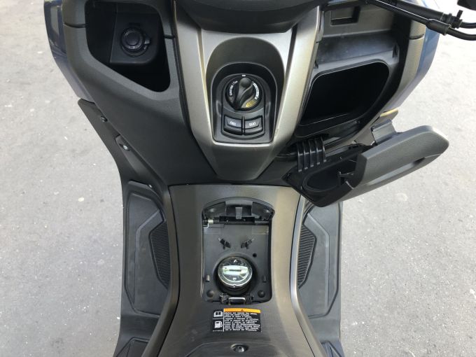 YAMAHA NMAX 125 4