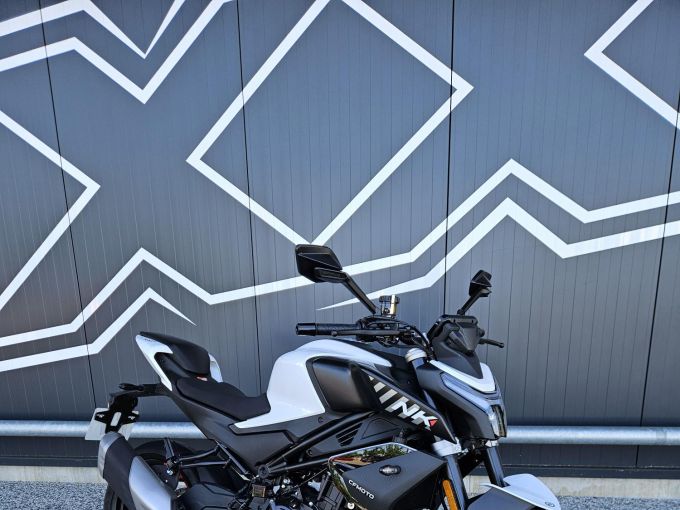 CF MOTO 450NK 4