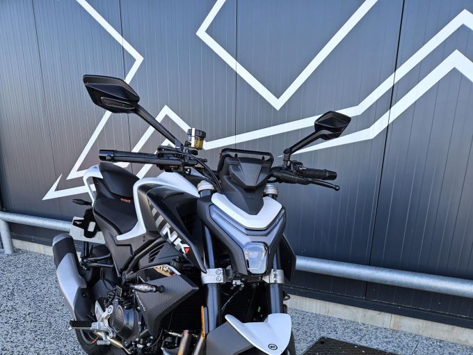 CF MOTO 450NK 4