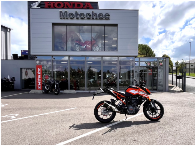 KTM 125 DUKE ABS 4