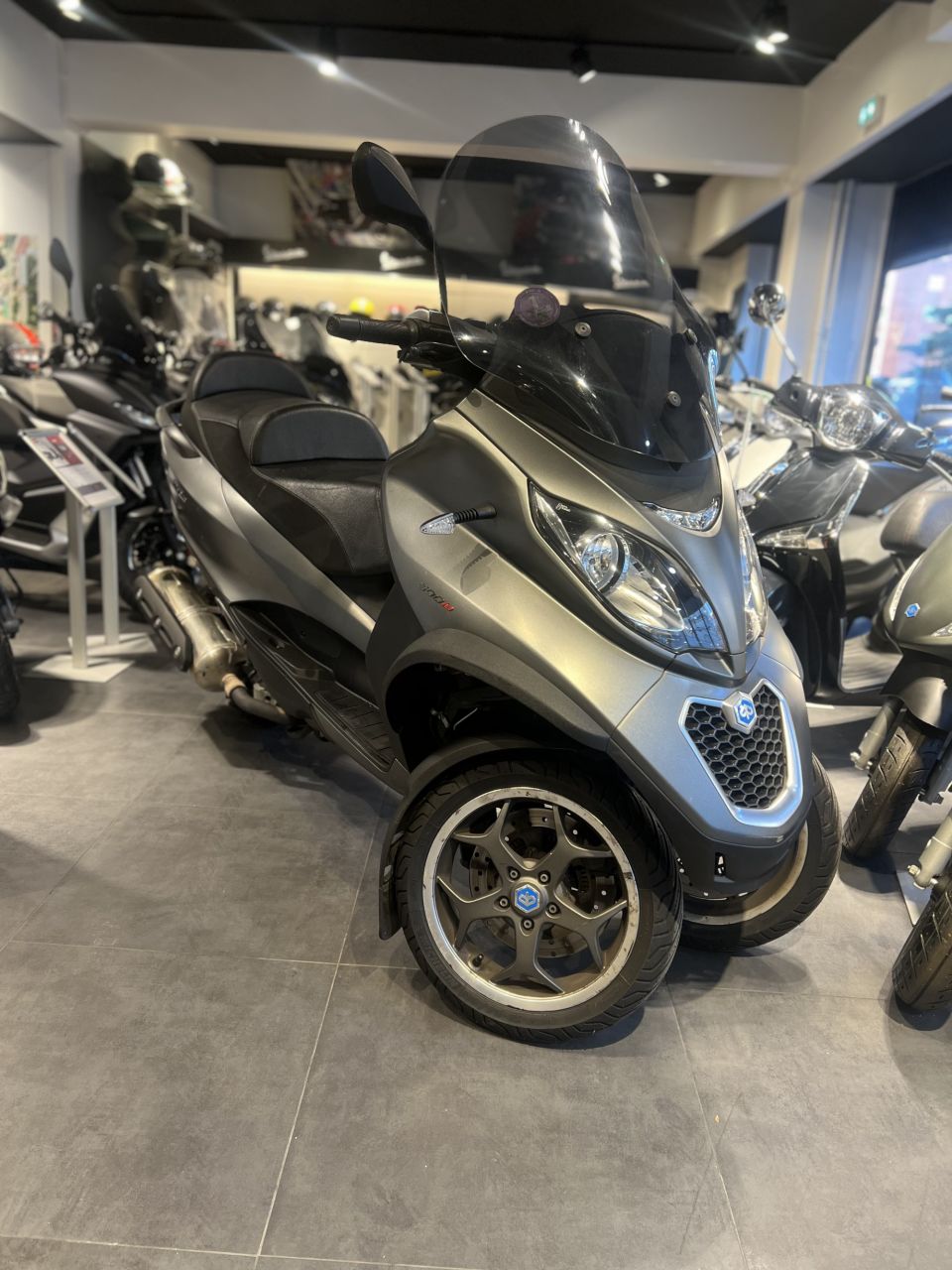 PIAGGIO MP3 500LT SPORT 4