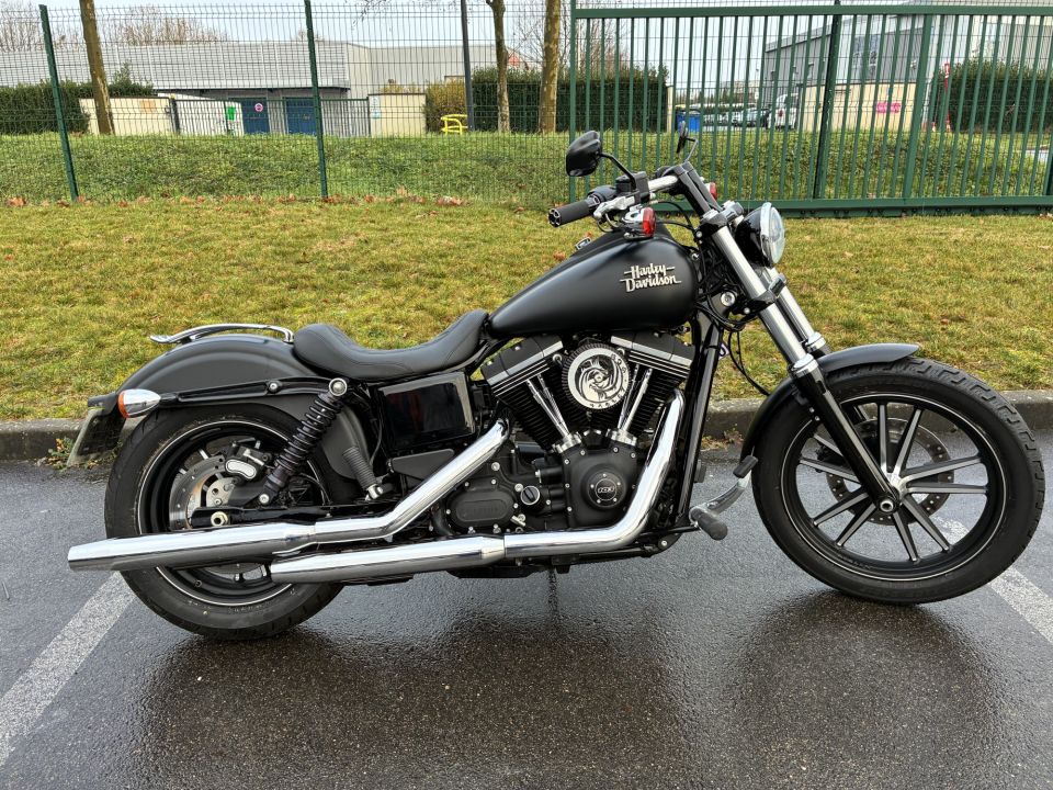 HARLEY-DAVIDSON DYNA STREET BOB 1690 4