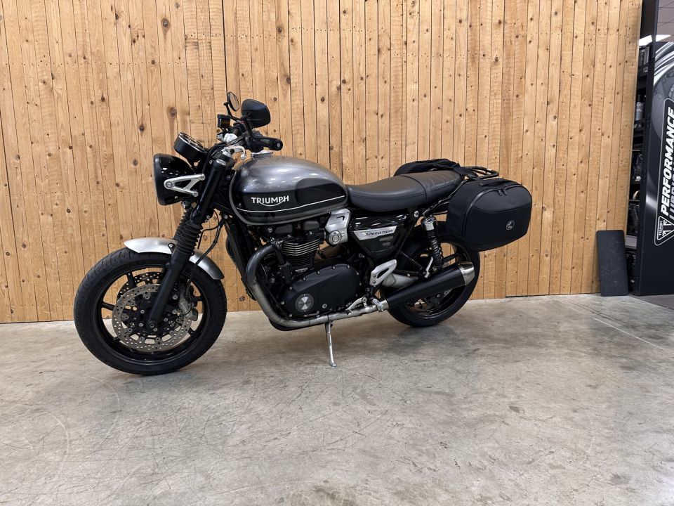 TRIUMPH SPEED TWIN 1200 4